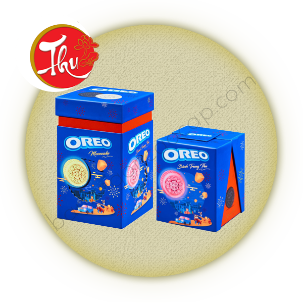 Bánh trung thu Oreo sẽ làm bạn trở về thời thơ ấu với hương vị suông mềm quen thuộc của Oreo. Xem hình ảnh để ngắm những chiếc bánh đẹp mắt và thèm thuồng.